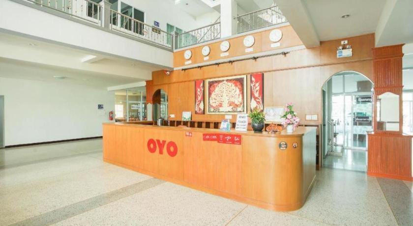 Oyo 75394 Sakthong Grand Hotel Chiang Khong Exterior photo